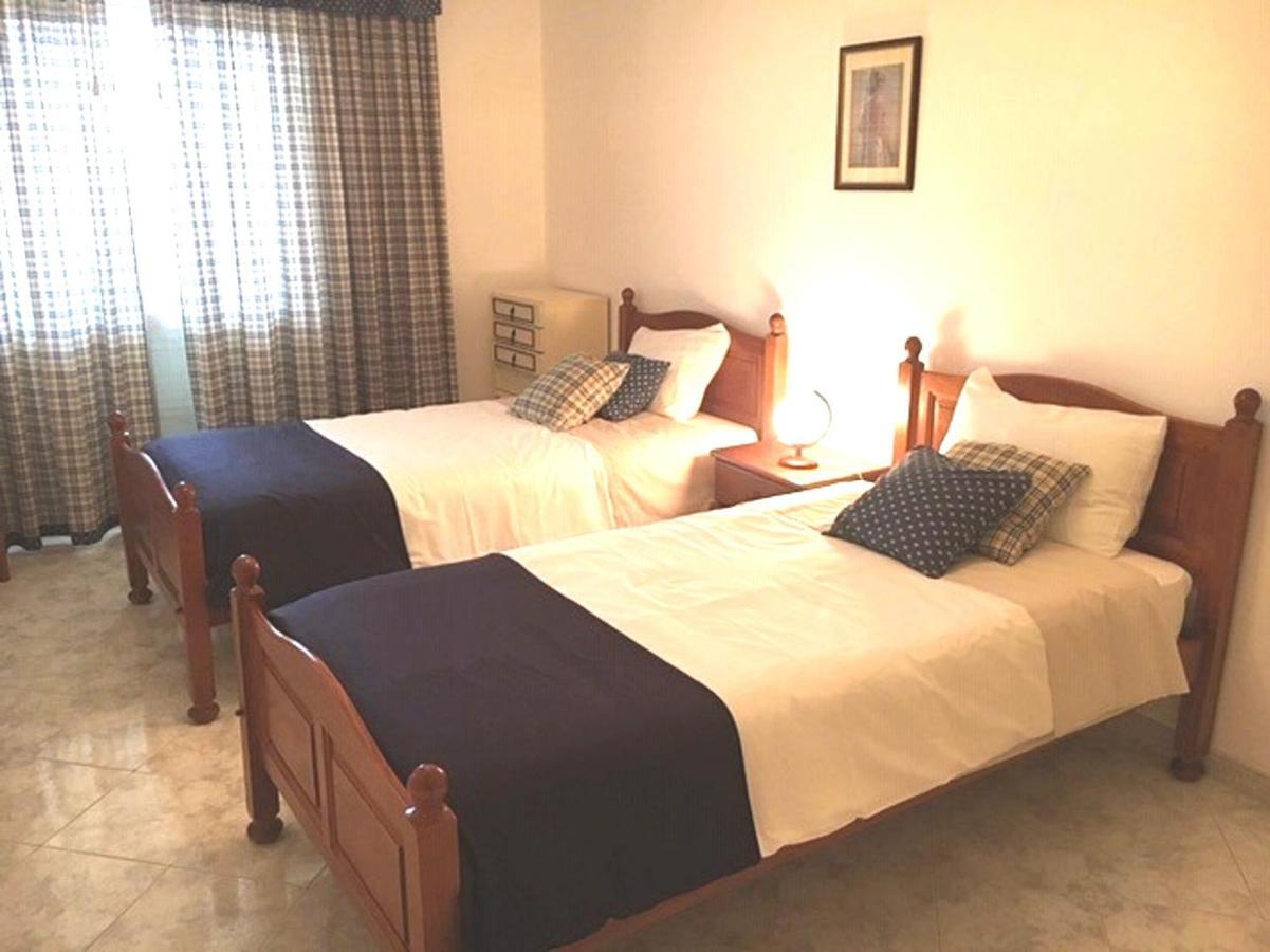 Quarteira Beach Holidays Apartment ภายนอก รูปภาพ